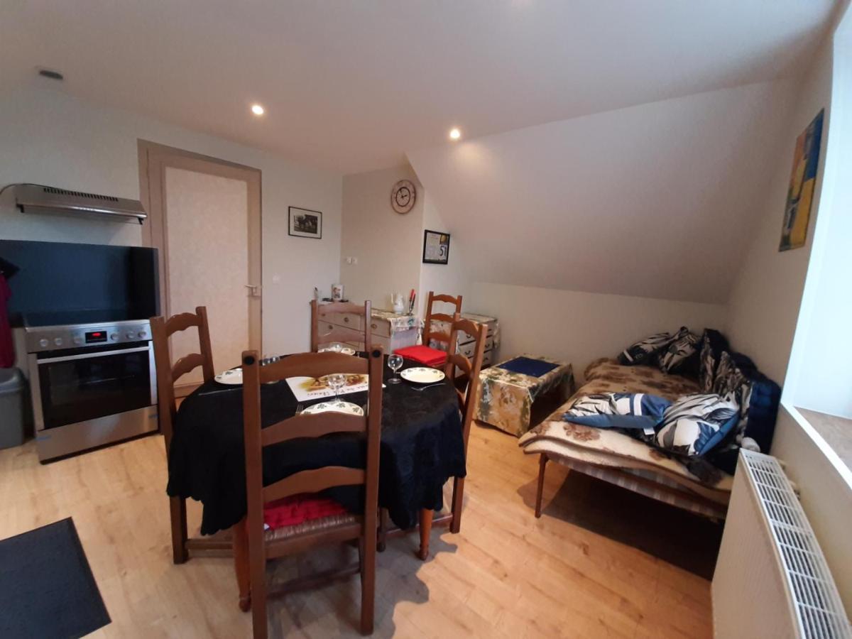 Appartement Le Deux Gaulle à Le Mêle-sur-Sarthe Extérieur photo