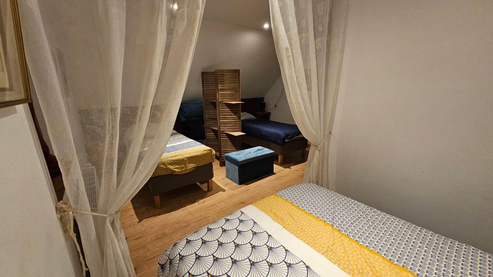 Appartement Le Deux Gaulle à Le Mêle-sur-Sarthe Extérieur photo